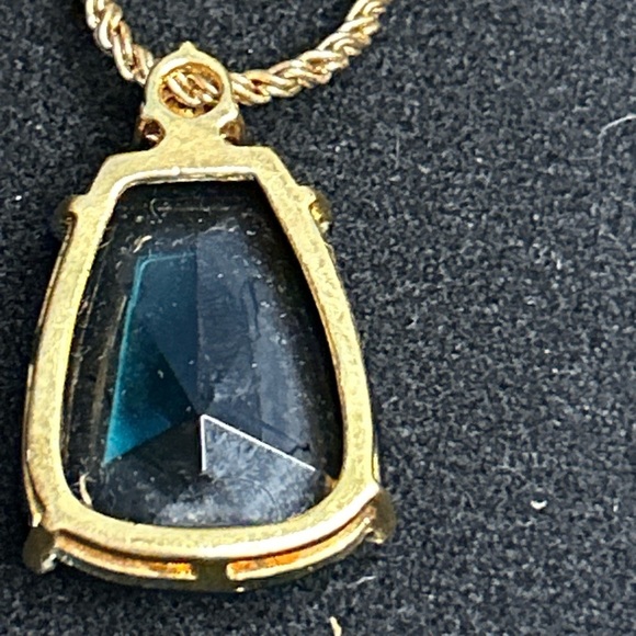 Monet Green Crystal Pendant Necklace - Picture 5 of 5